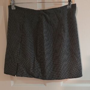 Old Navy Black and White Houndstooth Skirt